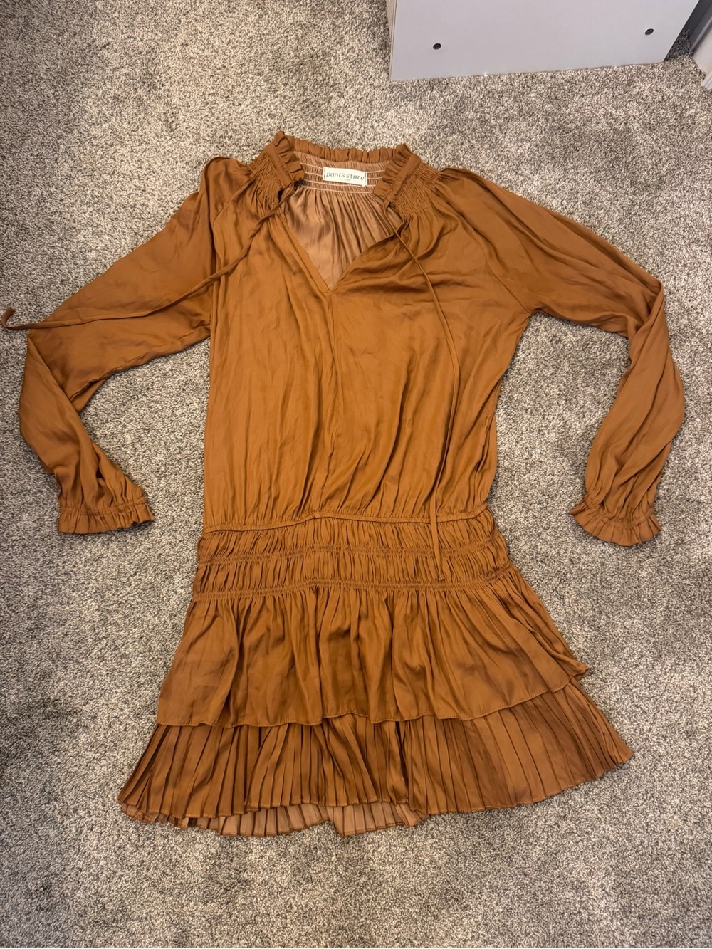 Women's Long-Sleeve Tiered Mini Dress in Rust